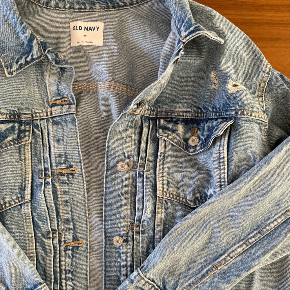 Old Navy Women's Light Blue Denim Jacket - Picture 2 of 4